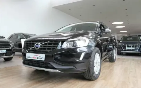 Volvo XC60 D3 150PK AUTOMAAT*MOMENTUM*VELE OPTIES*TOPWAGEN !