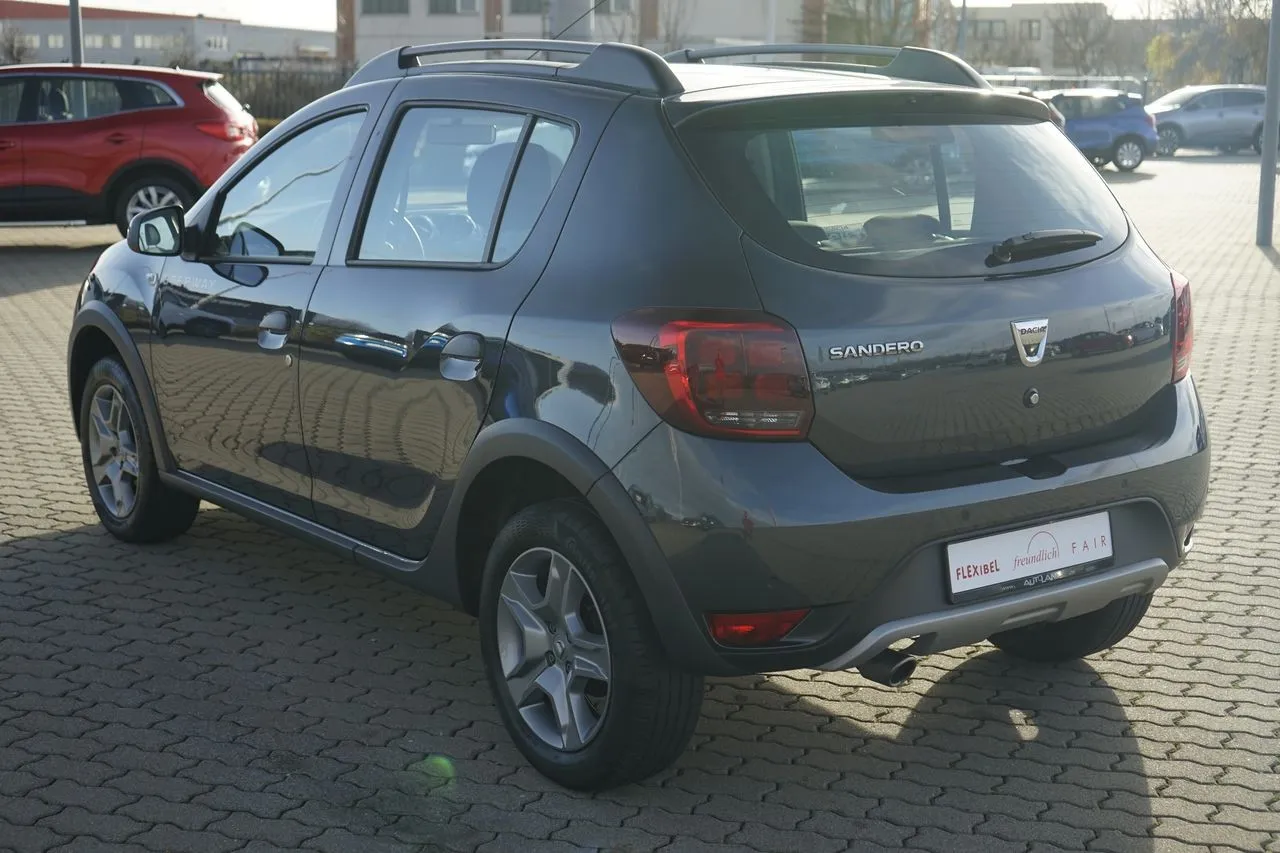 Dacia Sandero TCe 90 Stepway Navi...  Image 2