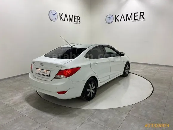 Hyundai Accent Blue 1.6 CRDI Biz Image 2